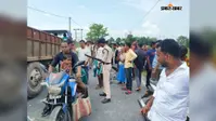 किशनगंज-ठाकुरगंज मुख्यपथ पर बाइक और ई-रिक्शा में जोरदार टक्कर, दो युवक गंभीर