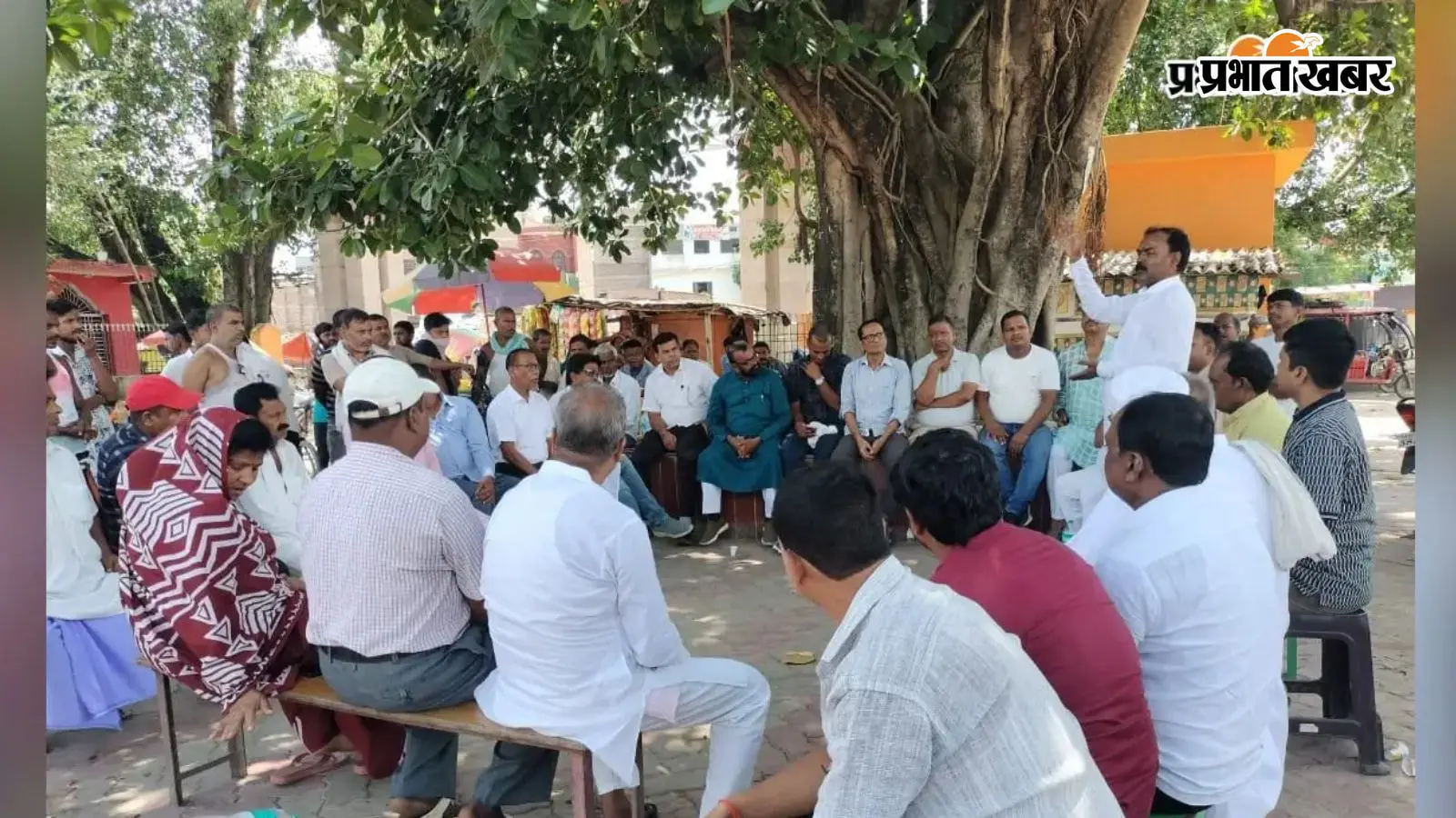 बेगूसराय में सलौना स्टेशन पर एक्सप्रेस ट्रेनों के ठहराव को लेकर आंदोलन का बिगुल, रेल यात्री संघर्ष समिति ने बनाई रणनीति