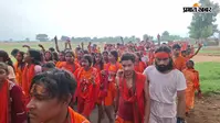 हर हर महादेव के नारों के साथ कांवर यात्रा में शामिल हुए श्रद्धालु