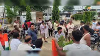 सीवान : सांप के काटने के बाद महिला की मौत, परिजनों ने अस्पताल गेट पर शव रखकर किया विरोध, इलाज में लापरवाही का आरोप