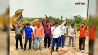 जमीन के बदले नौकरी की मांग पर सयाल डी कोलियरी में चक्का जाम, तीसरे दिन भी उत्पादन और ट्रांसपोर्टिंग ठप