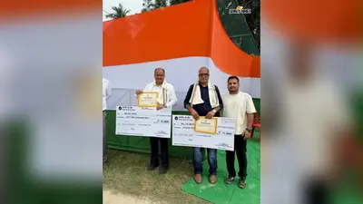 फारबिसगंज: राज्य में सर्वाधिक GST भुगतान पर दो व्यवसायी भामाशाह सम्मान से पुरस्कृत, प्रभारी मंत्री ने सौंपा मेडल