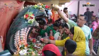 हाजीपुर में नाग पंचमी पर शिवालयों में उमड़ी भीड़, शिवलिंग पर चढ़ा दूध-बेलपत्र, नाग देवता की भी हुई पूजा