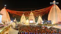तीसरी सोमवारी पर बाबाधाम में उमड़ा आस्था का सैलाब, 20 किमी लंबी कतार; देखें तस्वीरें