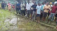 नवादा के रजौली में धान के खेत में पटवन करने गए किसान की करंट लगने से मौत, मोटर के पास मिला शव