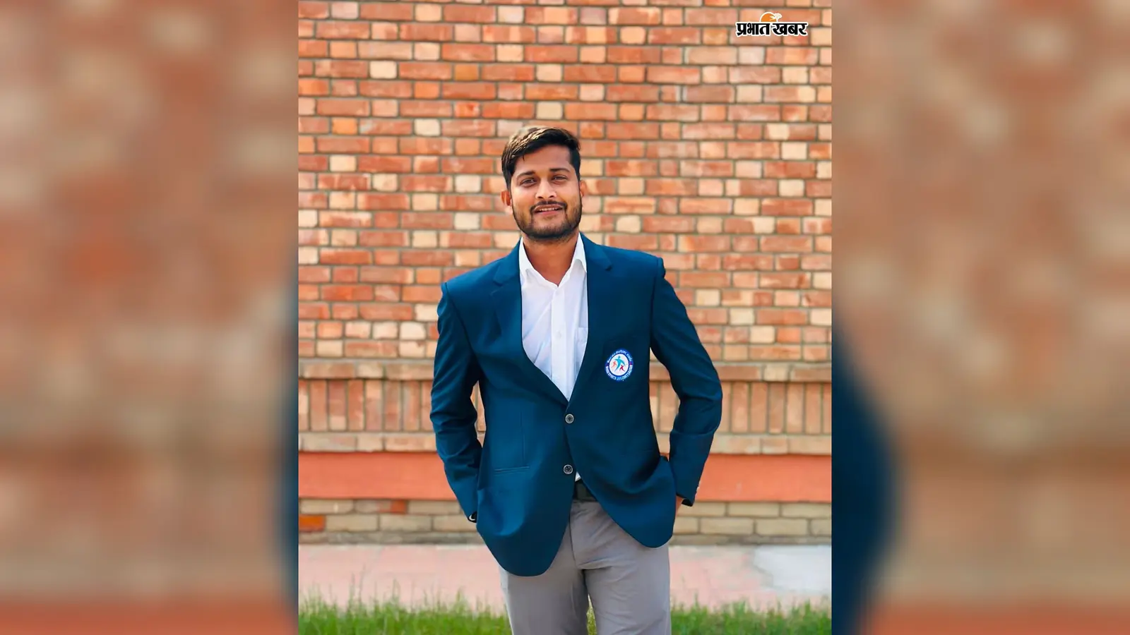 क्रिकेट खेलते-खेलते कोचिंग में रचा इतिहास, अनिकेत बने विश्वविद्यालय टॉपर