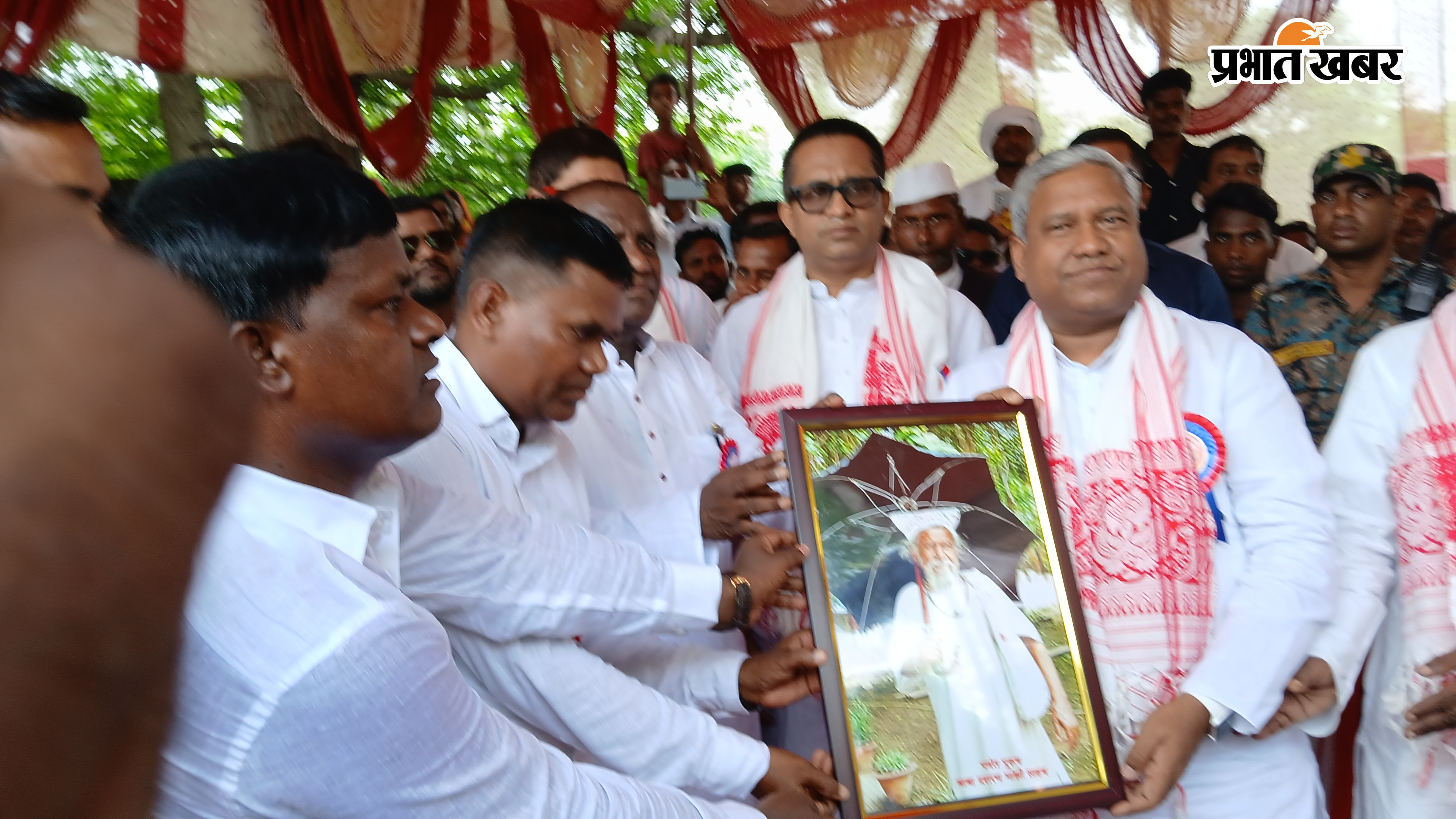 बाबा दशरथ मांझी के 19वें महापरिनिर्वाण दिवस पर बाइक रैली, भारत रत्न देने की उठी मांग  | Prabhat Khabar Network