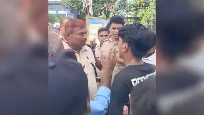 लखीसराय अशोक धाम हादसा: सदर अस्पताल की लापरवाही पर फूटा परिजनों का गुस्सा, शव को सड़क पर रखकर किया रामगढ़ चौक मार्ग जाम