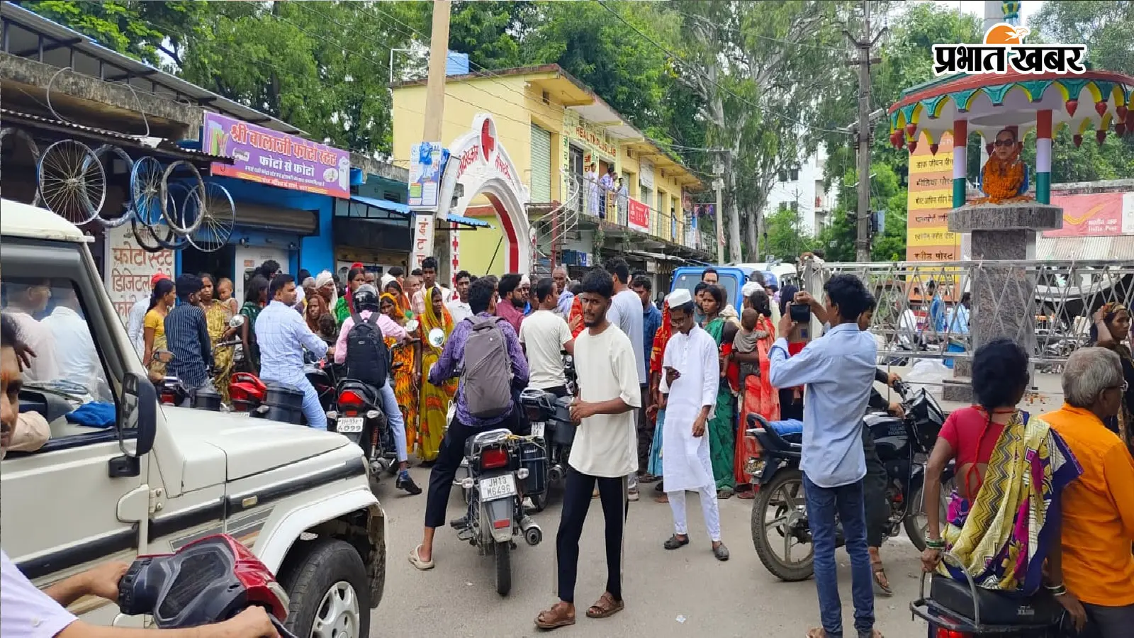 बंदी की मौत के बाद चतरा का पोस्ट ऑफिस चौक जाम, परिजनों ने लगाया जेल प्रशासन पर हत्या का आरोप