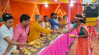 बोल बम के जयकारों से गूंजा चास, श्रद्धालुओं की सेवा में लगा शिविर