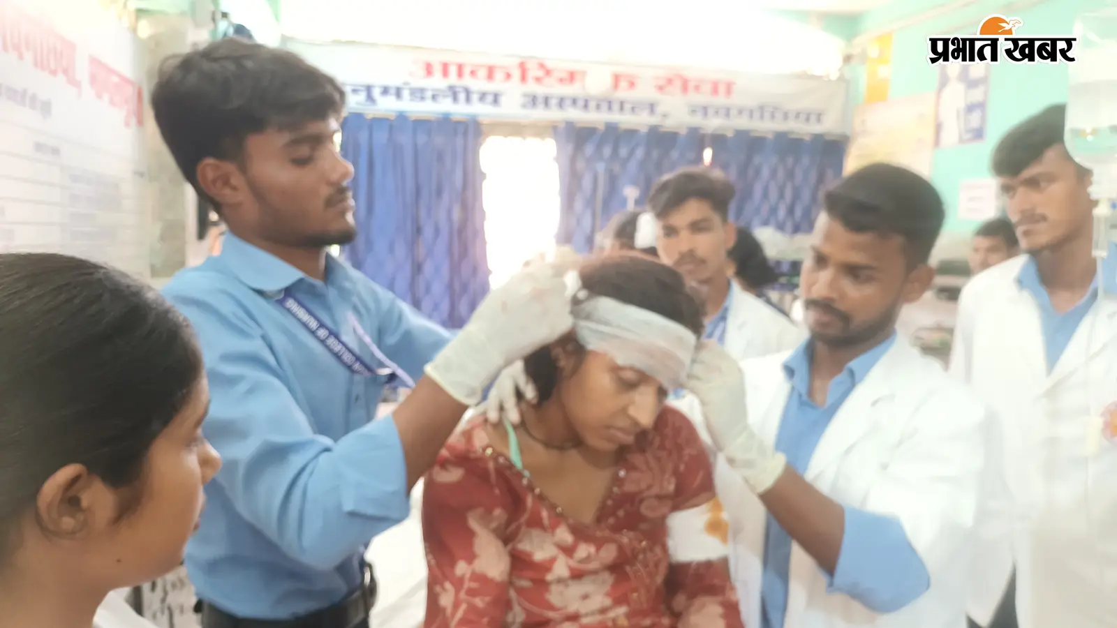 परीक्षा देने जा रही दो छात्राएं ट्रेन की चपेट में आने से गंभीर घायल, अस्पताल में भर्ती