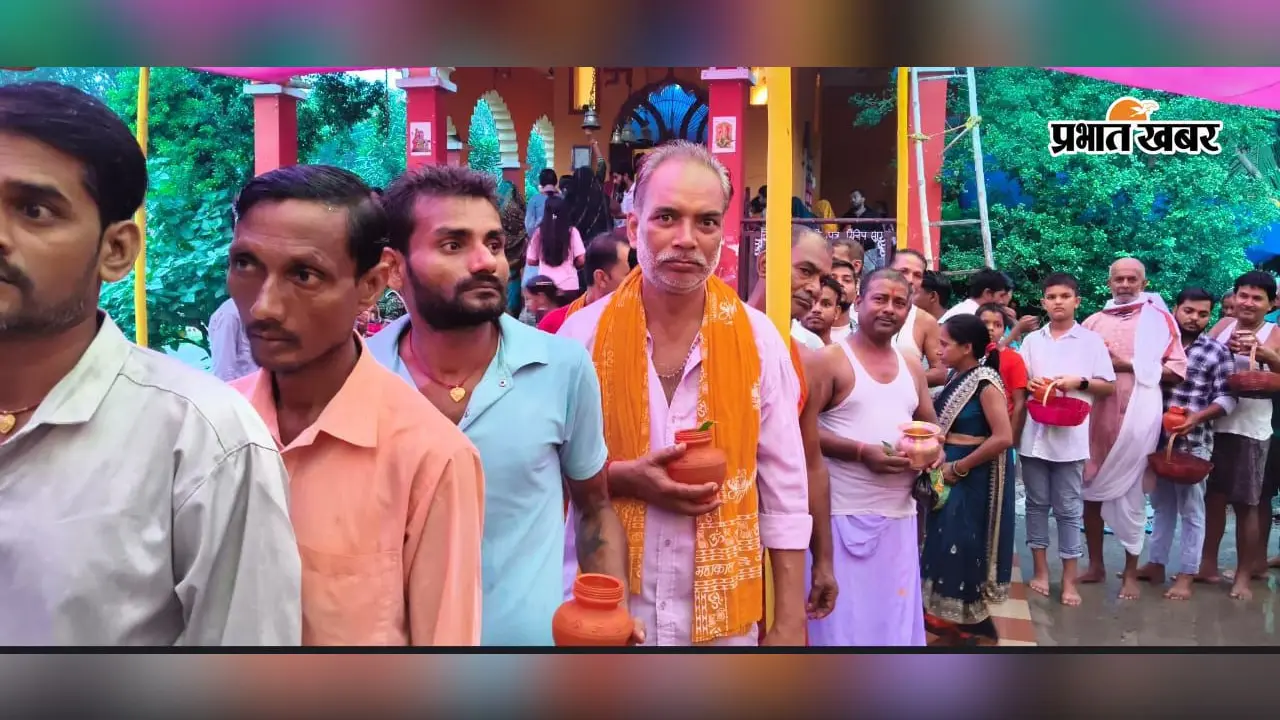 सीमावर्ती शिवालयों में तीसरी सोमवारी की धूम, सुरसंड से लेकर सहसराम तक गूंजे हर-हर महादेव
