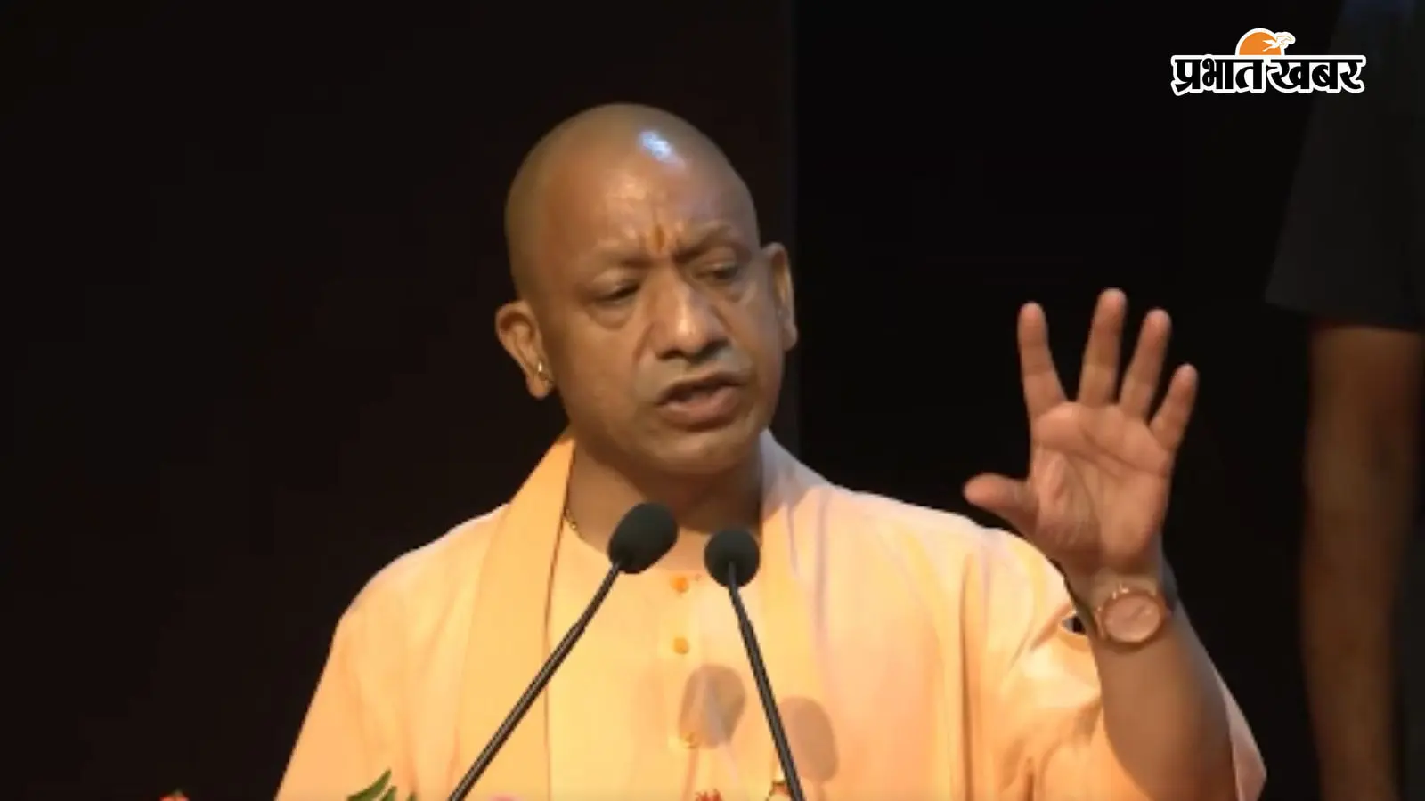 2017 से पहले शिकायतों की लाइनें, अब बदली UP की तस्वीर! CM योगी ने कोटेदारों का बढ़ाया मान, 90 से 125 किया मार्जिन