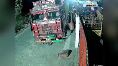 गैस गोदाम में आधा दर्जन सिलेंडर की चोरी, CCTV में कैद हुई पूरी वारदात