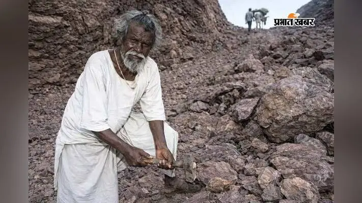 माउंटेन मैन दशरथ मांझी की पुण्यतिथि पर लोगों ने दी श्रद्धांजलि, भारत रत्न की मांग