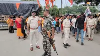 नाग पंचमी पर बिसहा से निकला महावीरी झंडा जुलूस, जय श्रीराम के जयघोष से गूंजा वाल्मीकिनगर