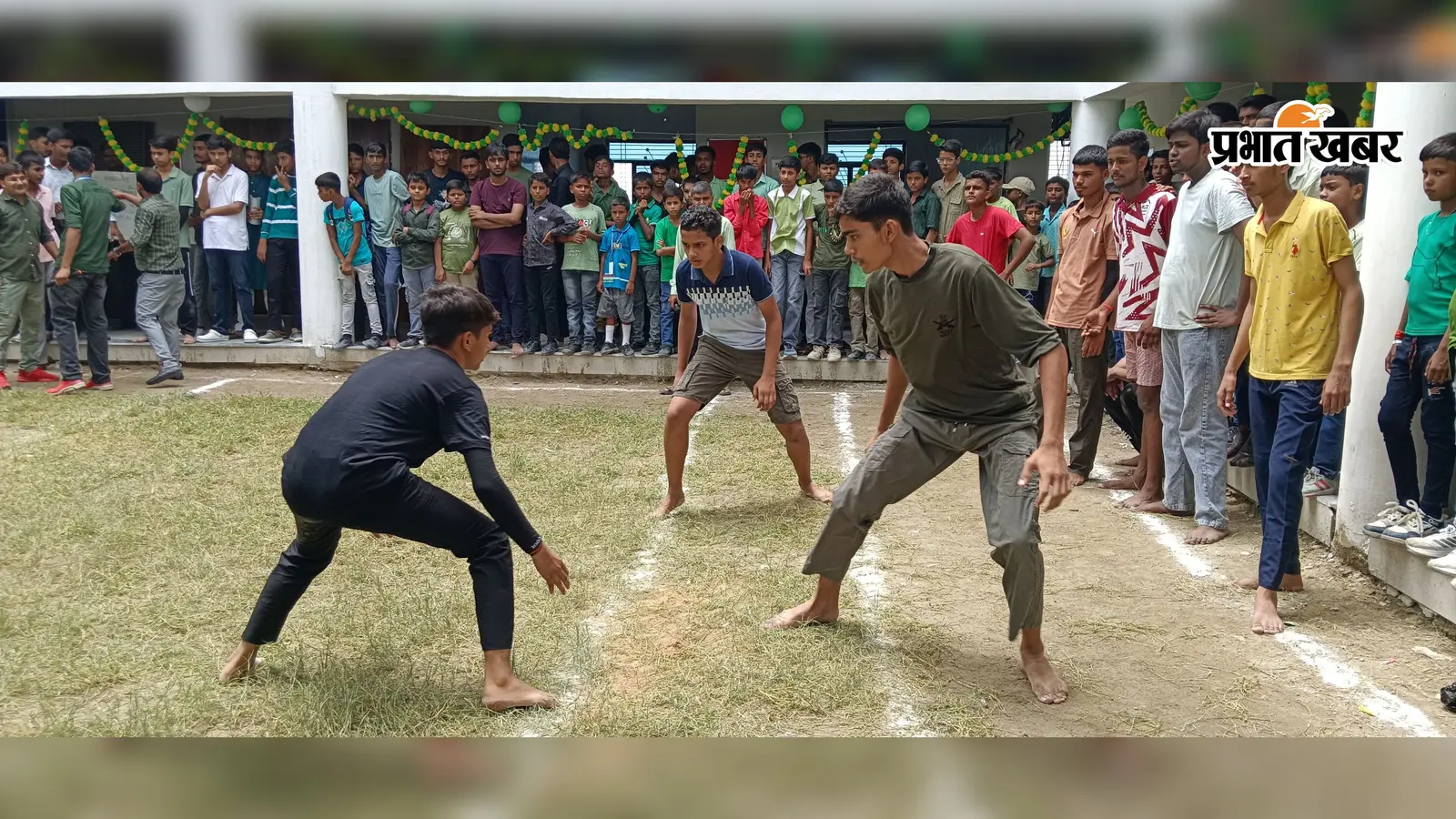 रोहतास: सावन महोत्सव में मेहंदी, डांडिया और कबड्डी प्रतियोगिता में दिखी बच्चों की प्रतिभा