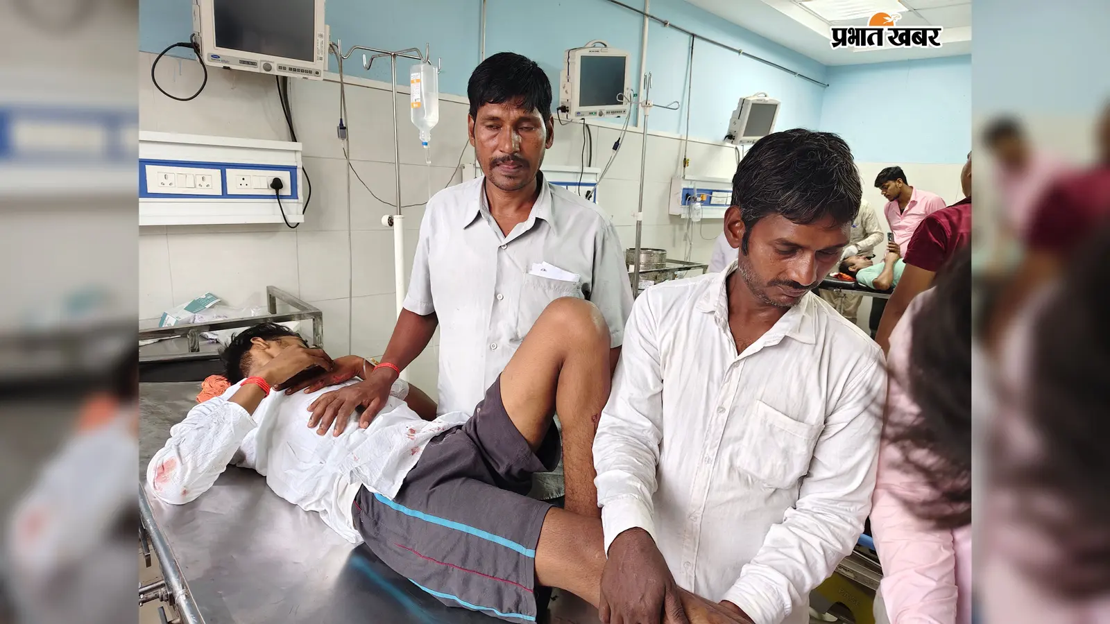 आरा में दो बाइकों की सीधी भिड़ंत, सगे भाई-बहन समेत पांच घायल, एक की हालत नाजुक