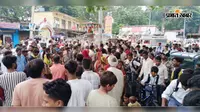 जेल में बंदी की मौत के बाद सड़क किया गया जाम, पुलिस ने सख्ती बरत कर सड़क जाम को हटाया