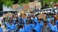 गयाजी में स्कूल में अनियमितता के आरोपों पर घेराव, प्रधानाध्यापिका से 24 घंटे में मांगा जवाब