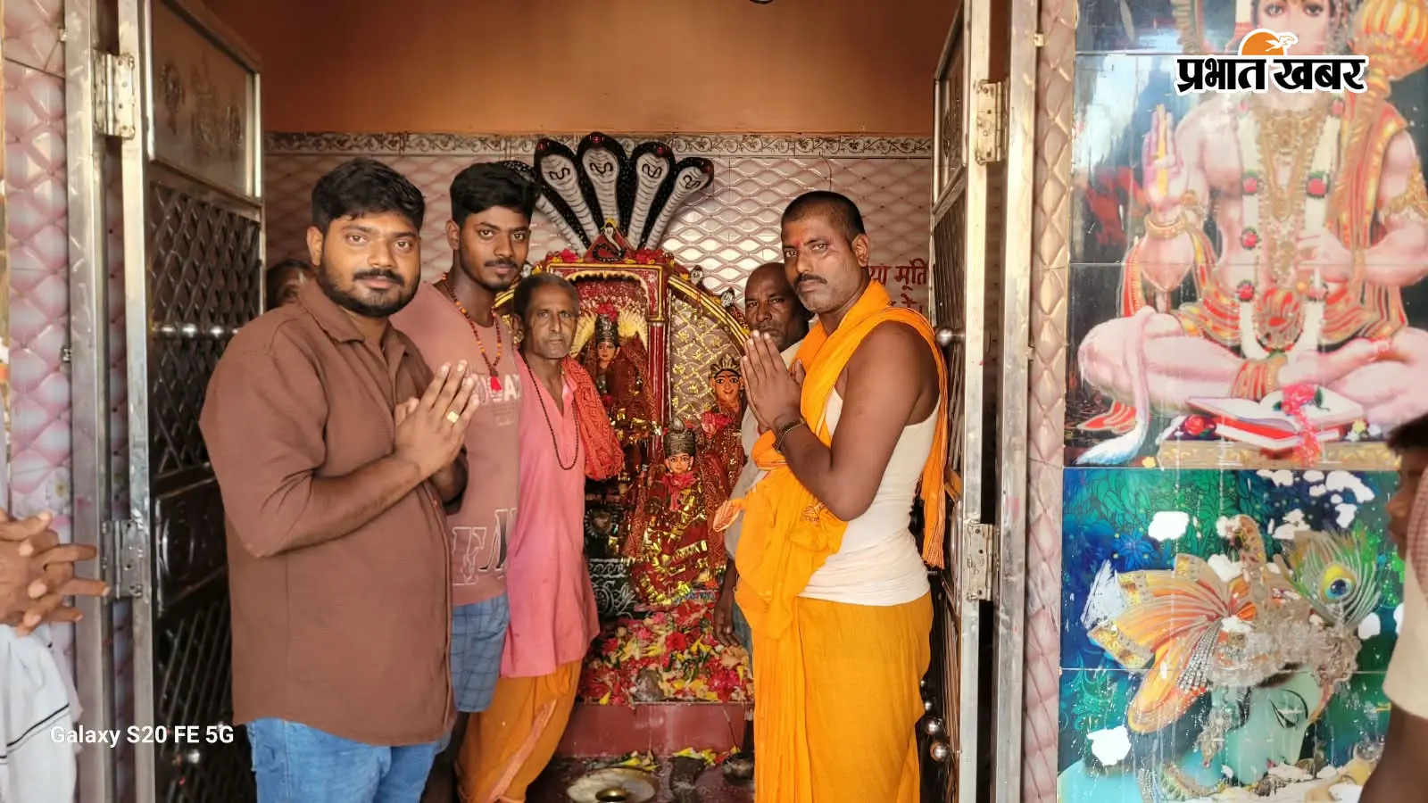 परबत्ता में नाग पंचमी पर विषहरी मंदिरों में उमड़ी श्रद्धालुओं की भीड़, पूजा-अर्चना और भजन-कीर्तन से भक्तिमय हुआ माहौल