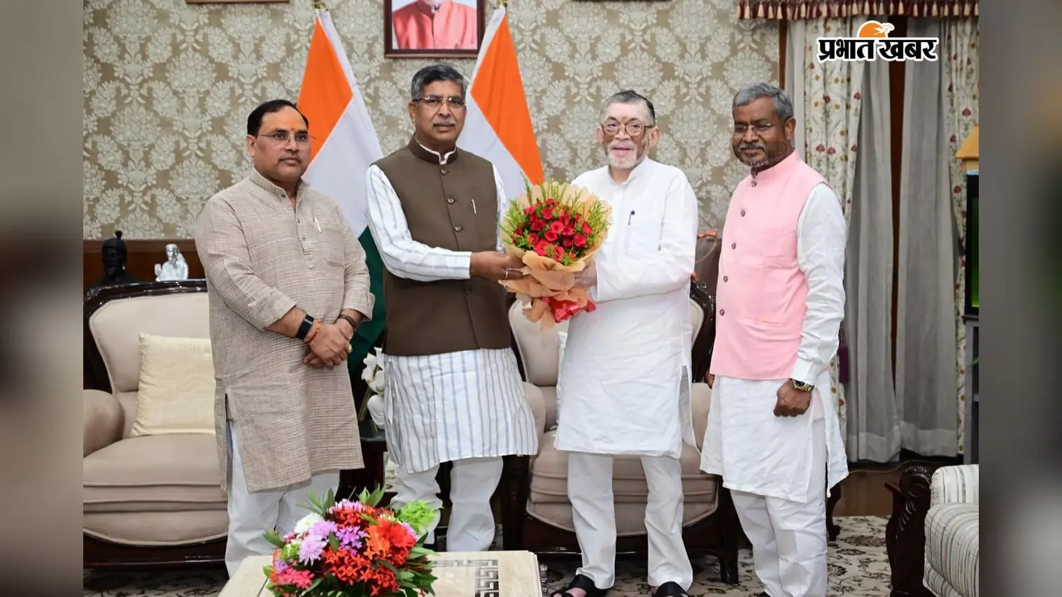 24 दिन से आंदोलन, छात्र अस्पताल में भर्ती,अब राज्यपाल से मिले भाजपा नेता