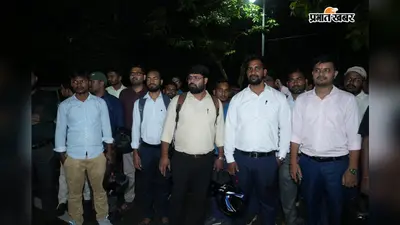 JSSC CGL रद्द हुई तो चली जाएगी नौकरी? 2 हजार कर्मचारियों को सता रहा डर, प्रोजेक्ट भवन के बाहर बनाई मानव श्रृंखला