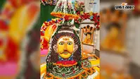 गोवर्धन मंदिर में महाकाल स्वरूप में सजे महादेव, तीसरी सोमवारी पर उमड़ी श्रद्धालुओं की भीड़