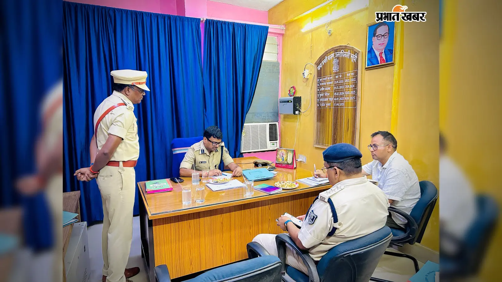 औरंगाबाद के बारुण थाना का एसपी उपेंद्र नाथ वर्मा ने किया निरीक्षण, लंबित कांडों के शीघ्र निष्पादन का दिया निर्देश