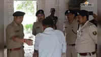 हाजीपुर : महुआ के होटल में विवाद के बाद गोलीबारी, घायल संचालक से मिले SP, 3 नामजद पर FIR