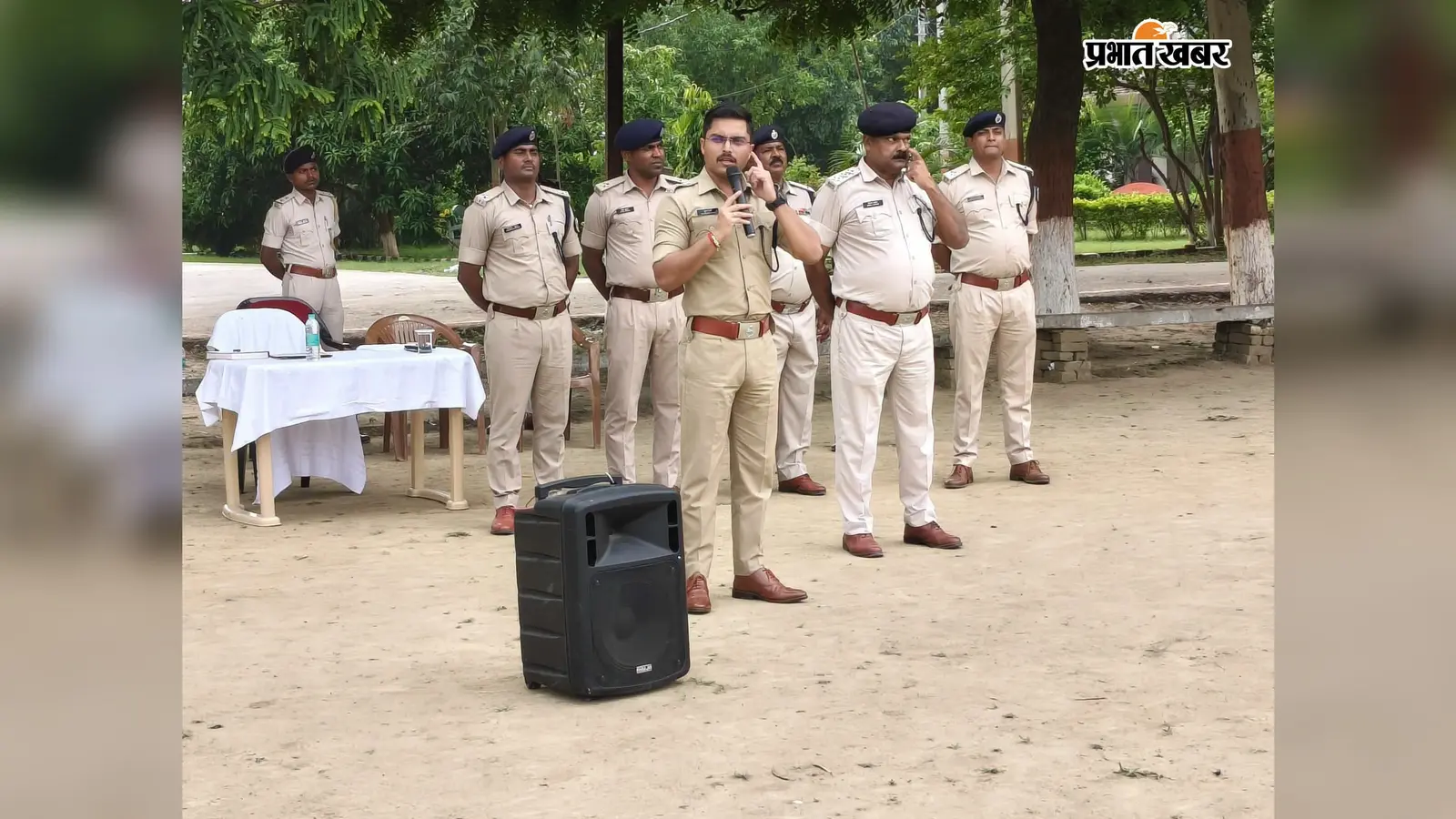 बक्सर में नए सिपाहियों की ट्रेनिंग शुरू, एसपी ने कहा- अनुशासन और समर्पण से बनेंगे अच्छे पुलिसकर्मी
