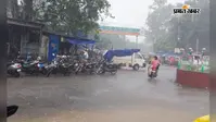 बारिश : ‘आफत या राहत’, कहीं डूबी सड़कें, तो कहीं खिले किसानों के चेहरे