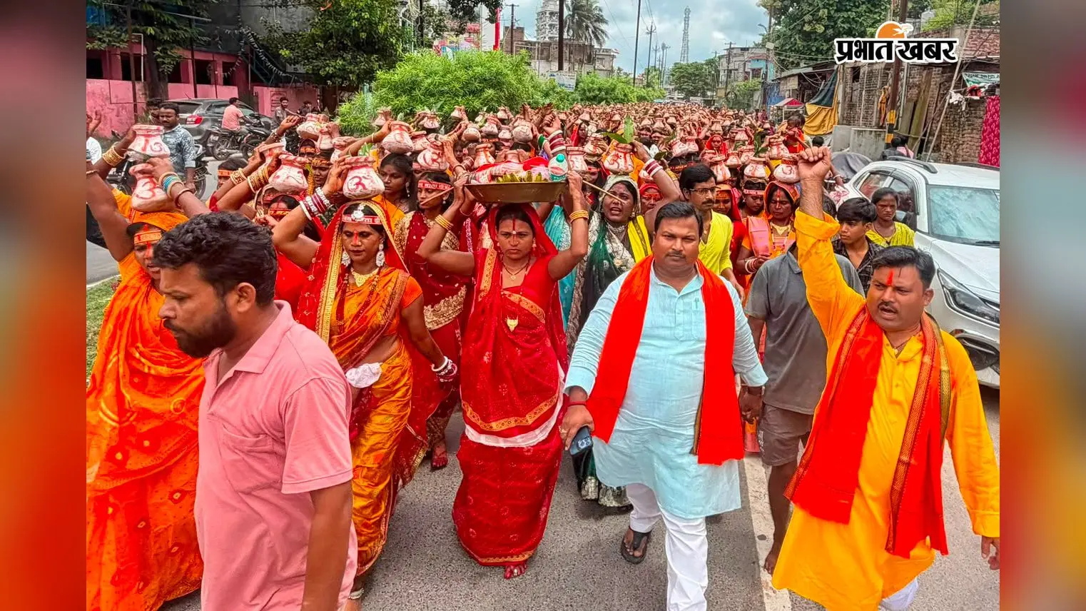 नाग पंचमी पर अररिया में उमड़ी आस्था, 501 महिलाओं ने निकाली भव्य कलश यात्रा