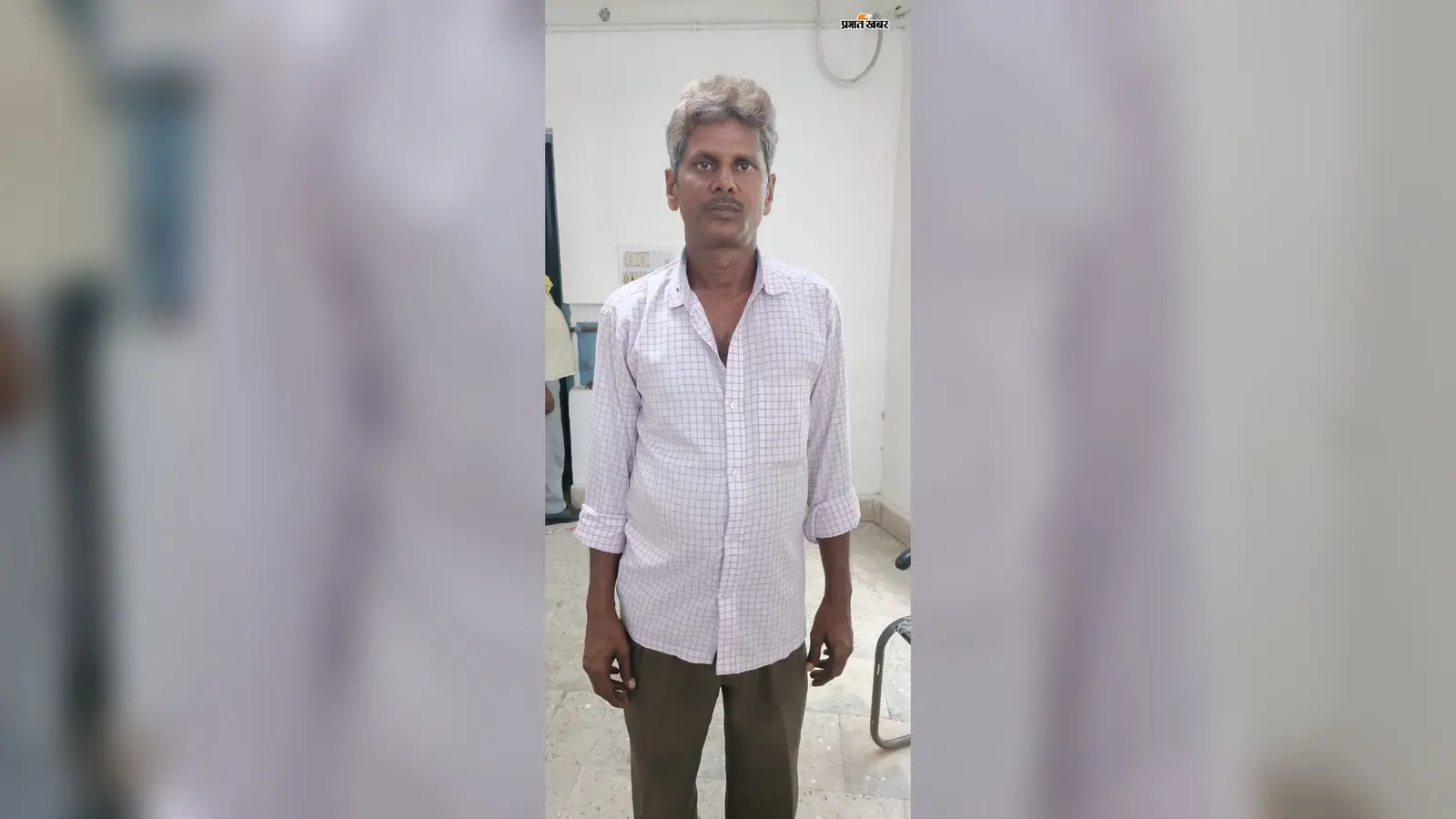 रोहतास: ढोल-नगाड़े के साथ फरार आरोपियों के घर पहुंची पुलिस, चिपकाया इश्तेहार; 21 दिन बाद होगी कुर्की