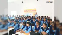 शेखपुरा : डीएम व एसपी ने छात्र-छात्राओं को बताये साइबर अपराध से बचने के गुर, सतर्क व सावधान रहने की दी सलाह