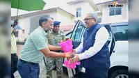 बगोदर प्रखंड कार्यालय पहुंचे प्रमंडलीय आयुक्त, योजनाओं व कामकाज का लिया जायजा