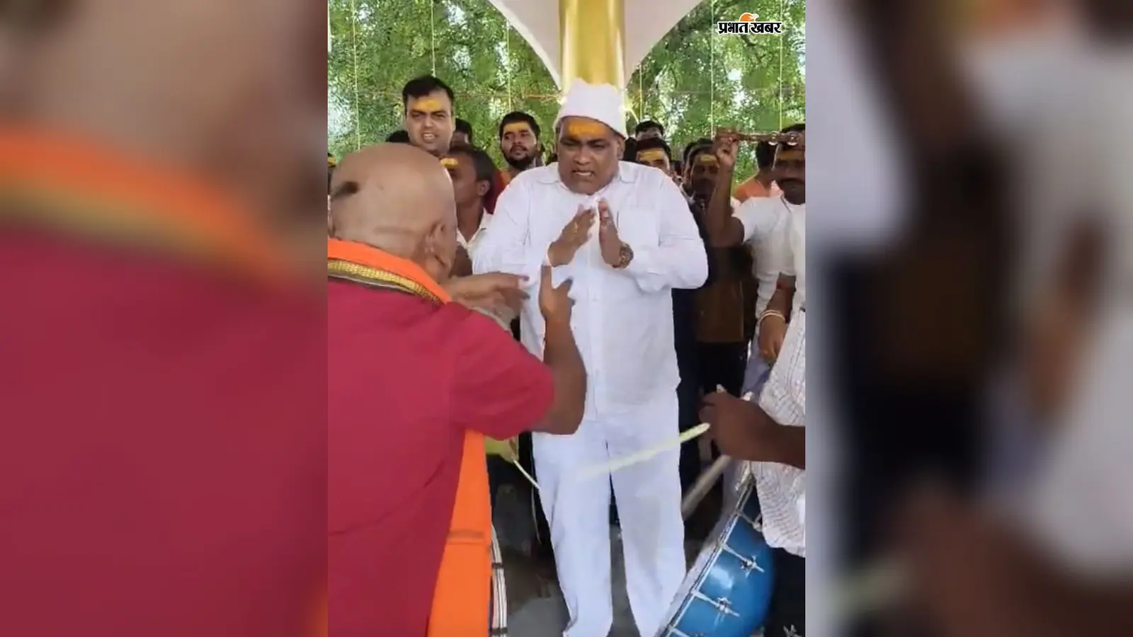 नवादा: अकबरपुर के देवी मंदिर में गूंजा अखंड कीर्तन, सुख-शांति और समृद्धि के लिए उमड़े सैकड़ों श्रद्धालु
