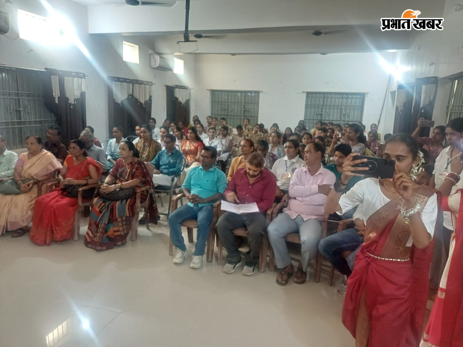 कार्यक्रम को उद्घाटन करती एनएसएस समन्वयक डॉ. साधना रावत | Prabhat Khabar Network
