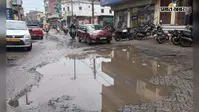 दो दिन की बारिश से चतरा बेहाल, सड़कों पर जलजमाव, गड्ढों में छिपा हादसे का खतरा
