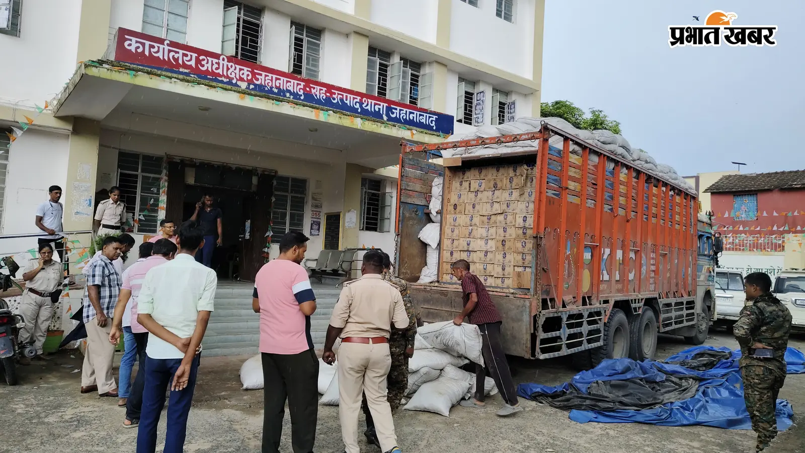 जहानाबाद में पकड़ी गयी 80 लाख की शराब, हरियाणा से पटना जा रही थी ट्रक