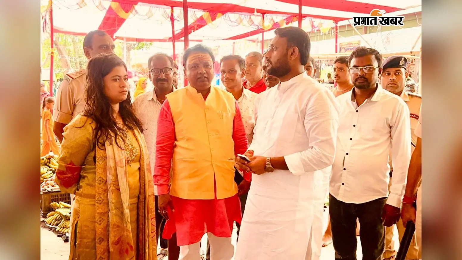 बाबा भूतनाथ मंदिर में श्रद्धालुओं की सुविधा और सुरक्षा व्यवस्था का विधायक ने लिया जायजा