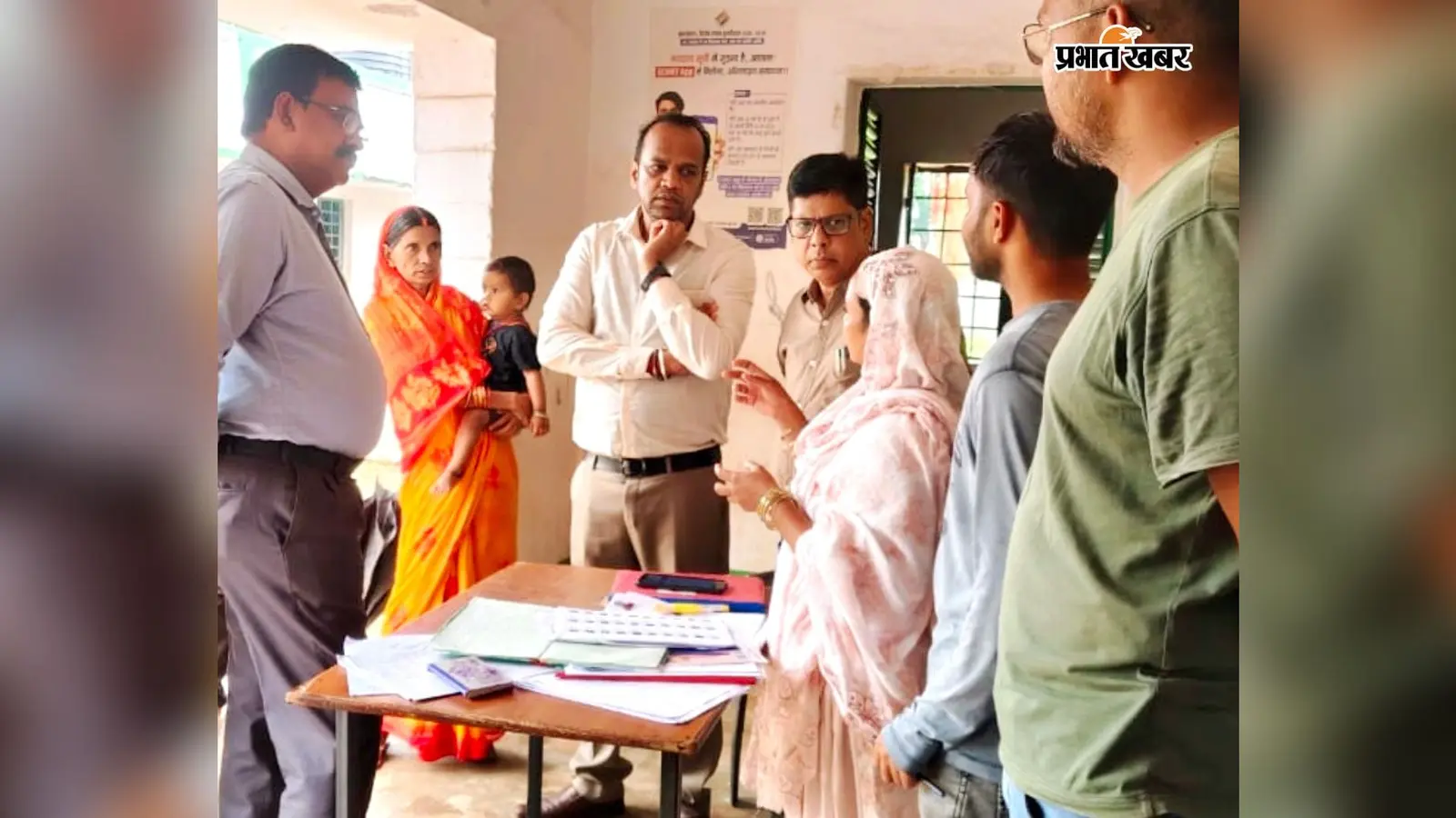 मतदाता सूची में गड़बड़ी की गुंजाइश नहीं! सीईओ ने बूथ पर पहुंचकर SIR कार्यों की परखी जमीनी हकीकत