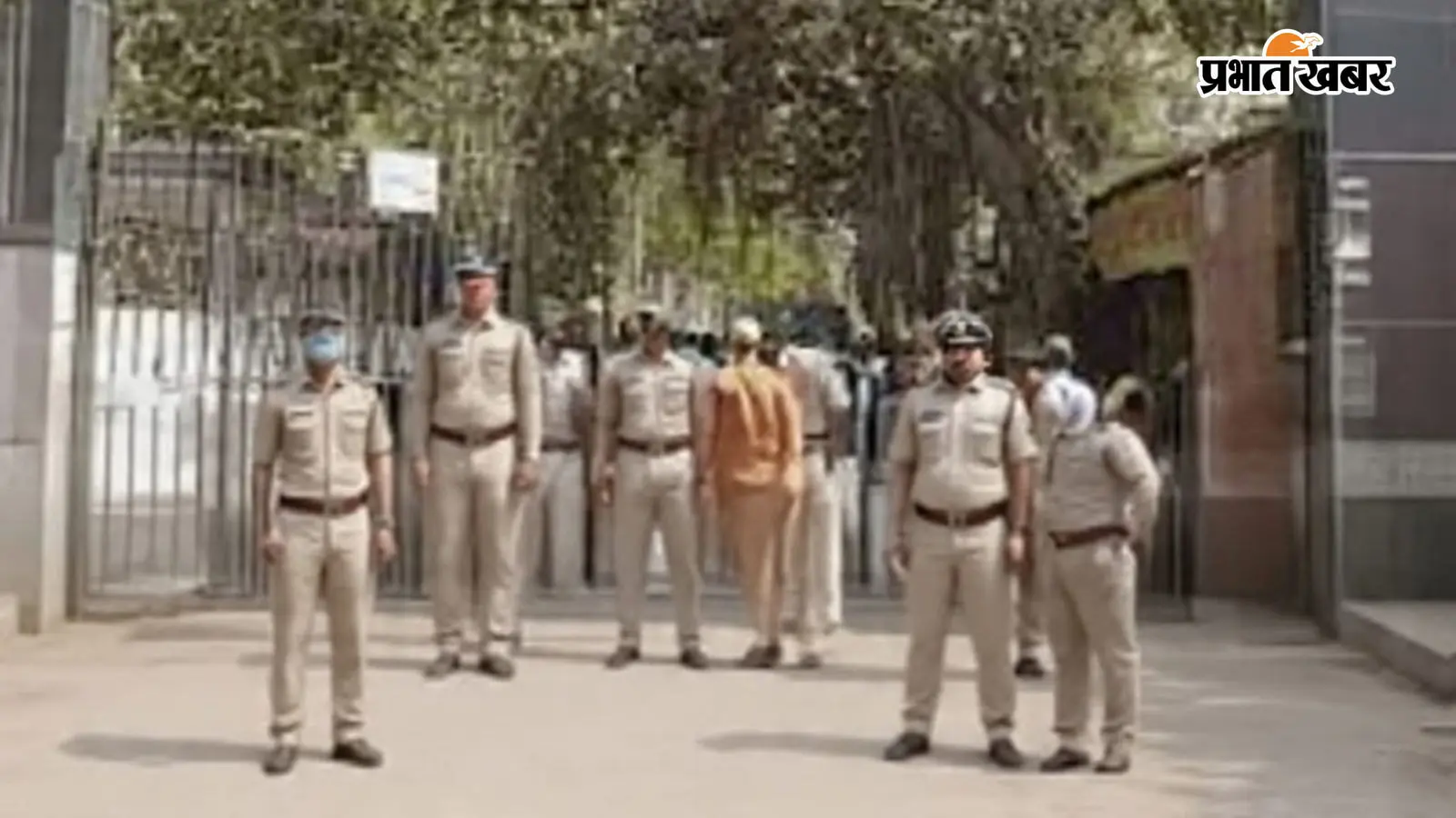 पटना: 25 हजार का इनामी ढनढन नट कोर्ट गेट से गिरफ्तार, कई थानों की पुलिस को थी तलाश