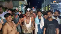 मां मनसा की पूजा पर निकली शोभायात्रा, भक्तों ने शरीर में त्रिशूल बेधकर भक्ति दिखायी