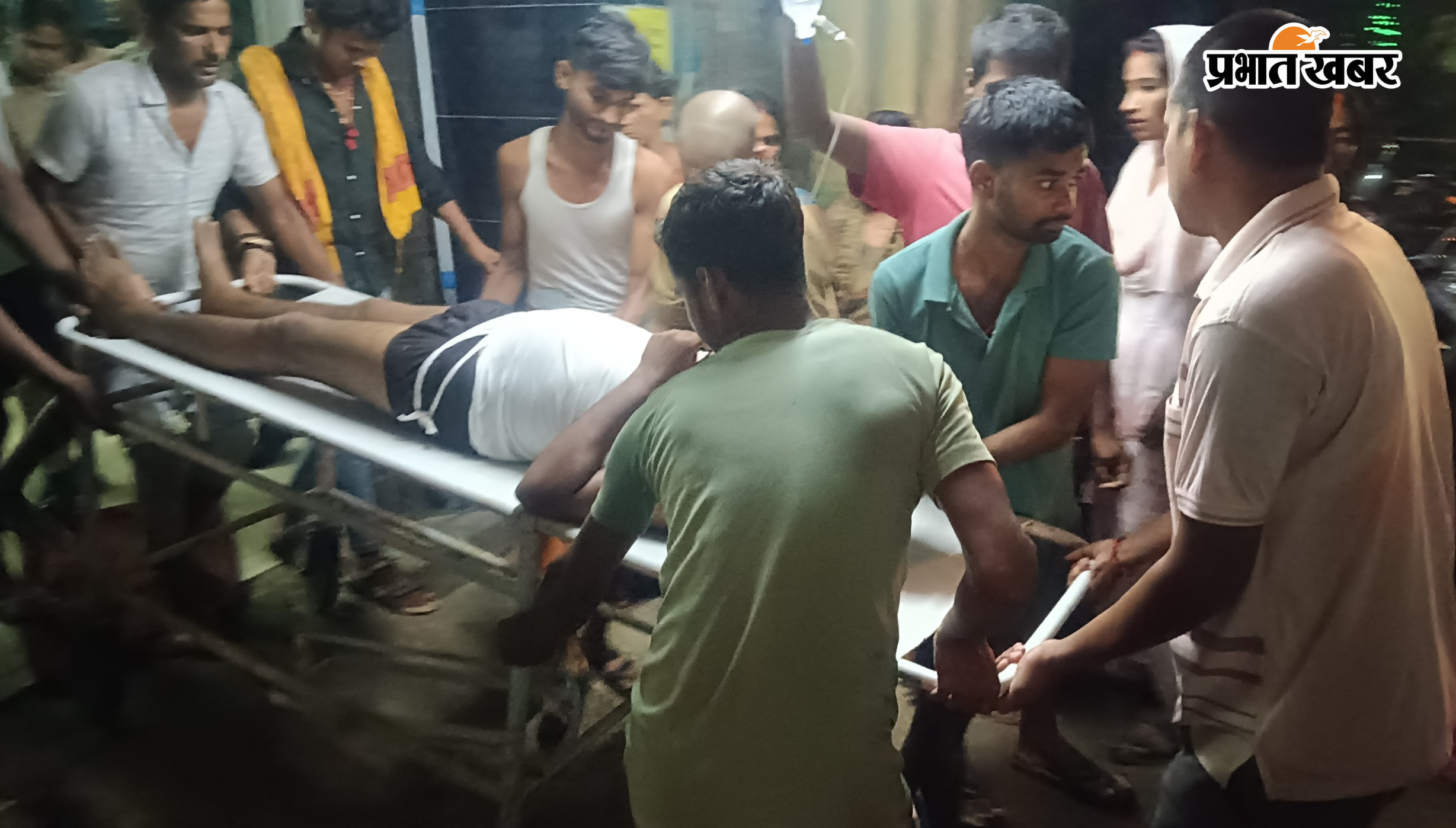 ग्वालविगहा में युवक को गोली मारकर किया घायल, पटना रेफर | Prabhat Khabar Network