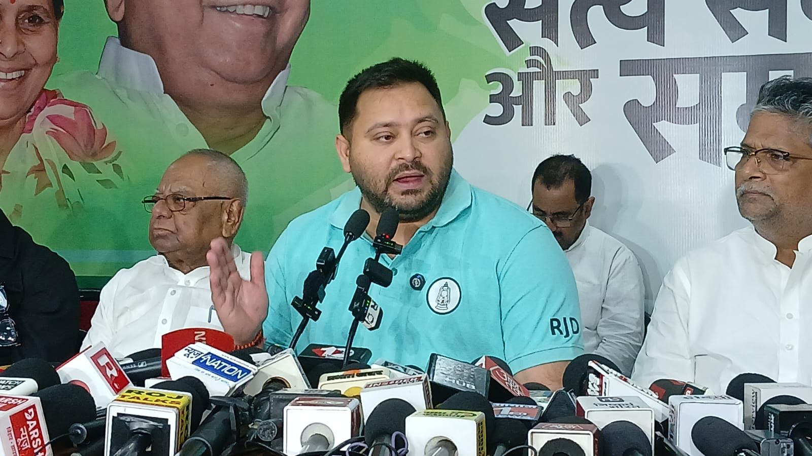 तेजस्वी यादव