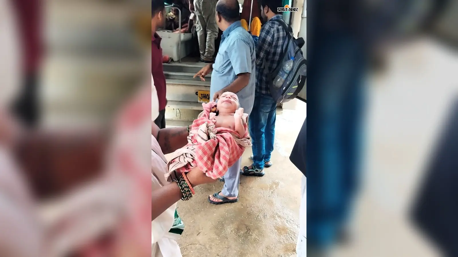 संतरागाछी-अजमेर स्पेशल ट्रेन में महिला ने दिया नवजात को जन्म