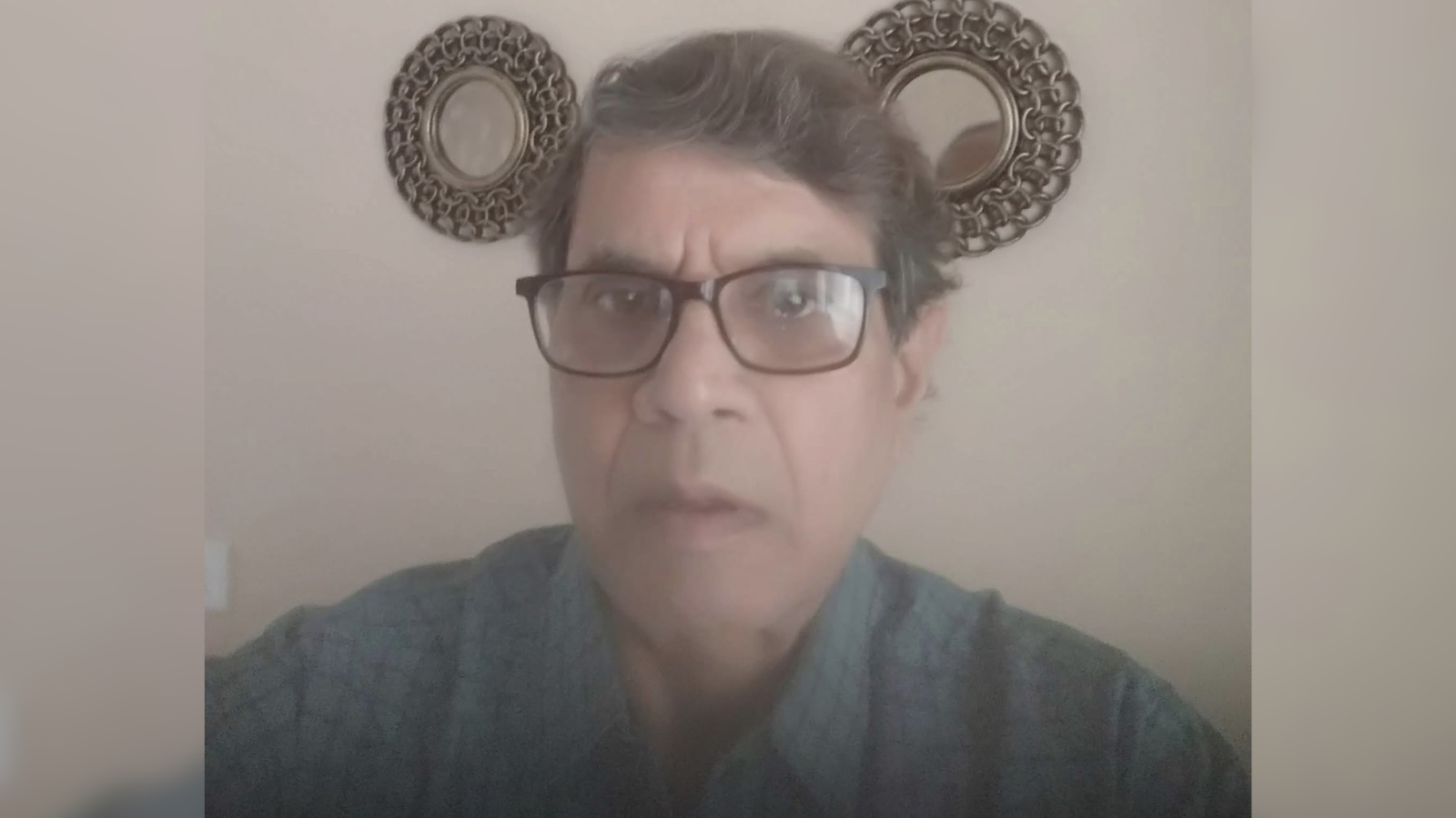 पूर्व पत्रकार विजय आनंद