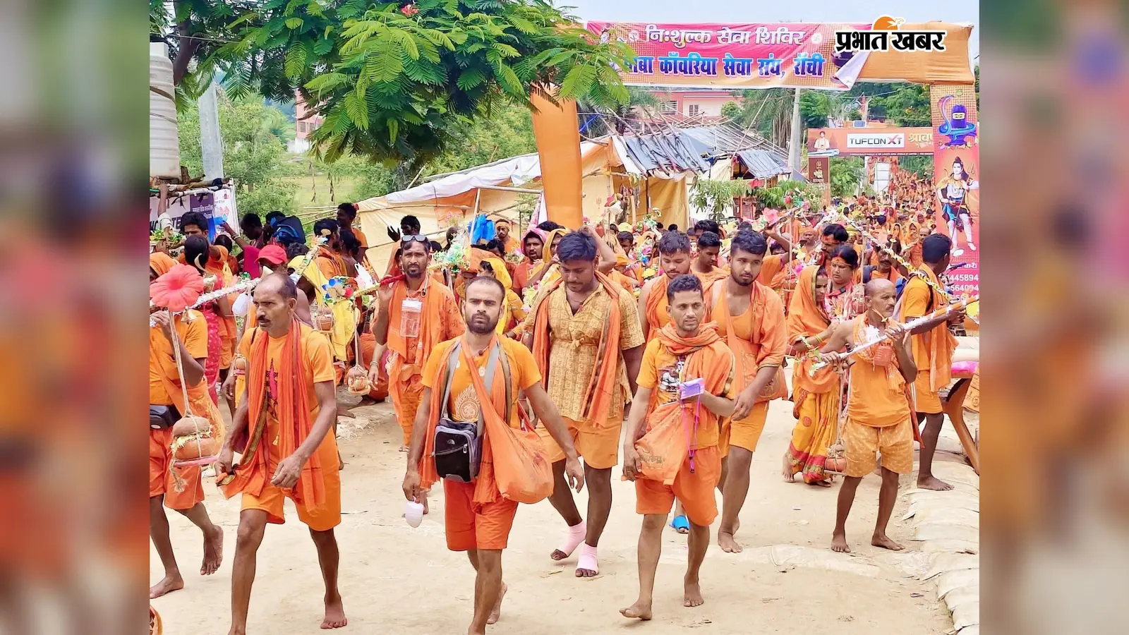 श्रावणी मेले के 21वें दिन बोल-बम से गूंजा कांवरिया पथ, सुहाने मौसम में बाबाधाम की ओर बढ़ा शिवभक्तों का जत्था