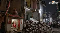 चमत्कार या दैवीय शक्ति... देवी मां के एक इशारे पर खाली किया 90 साल पुराना मकान, 2 घंटे बाद ही ढहा 4 मंजिला इमारत